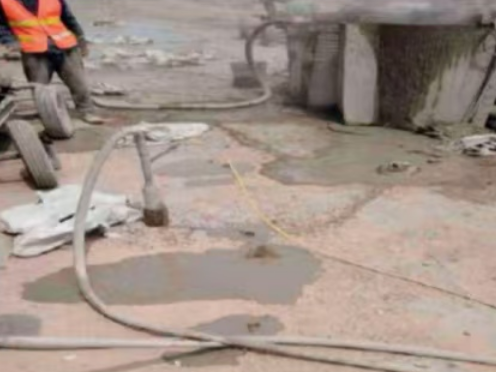 称多水泥混凝土路面板底注浆技术 路面脱空注浆整治方案