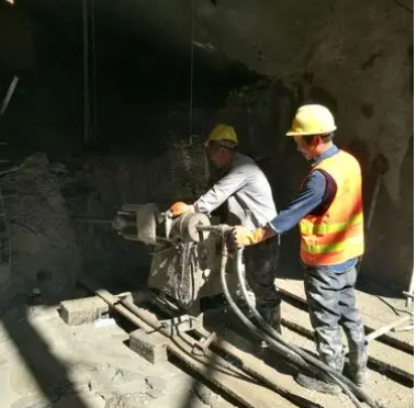 称多水下抗分散灌浆料特点 水下不分散注浆料介绍