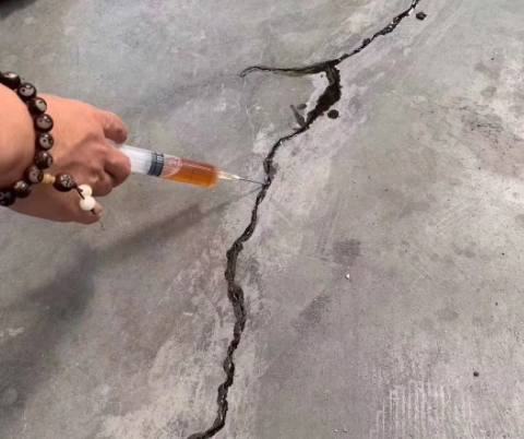称多混凝土裂缝修补技术详解​